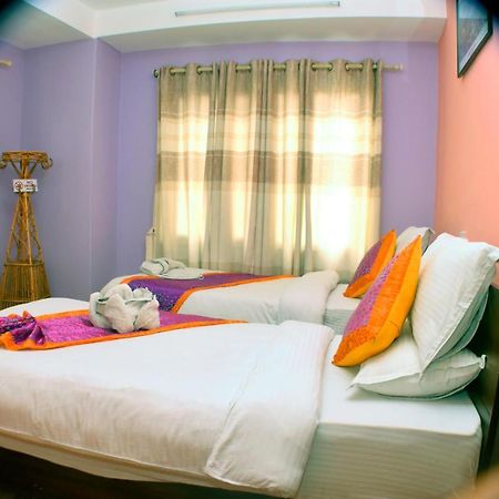 Hotel Rising Home Катманду Екстериор снимка