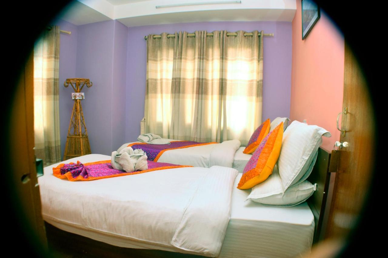 Hotel Rising Home Катманду Екстериор снимка