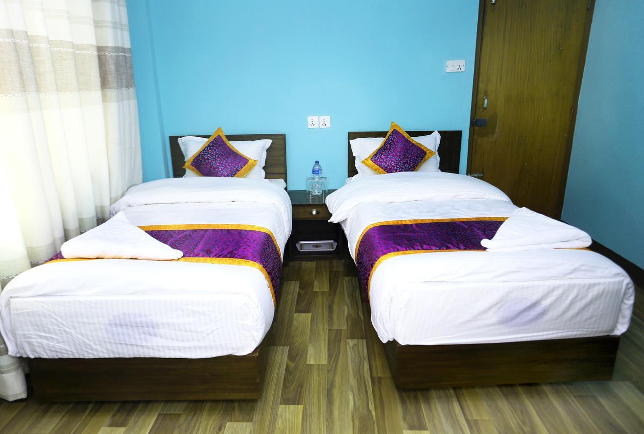 Hotel Rising Home Катманду Екстериор снимка