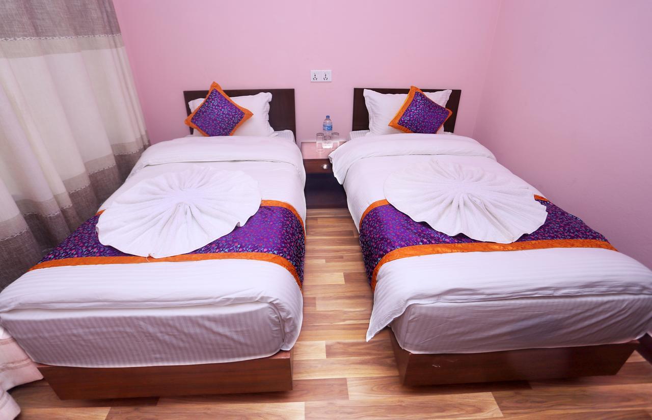 Hotel Rising Home Катманду Екстериор снимка