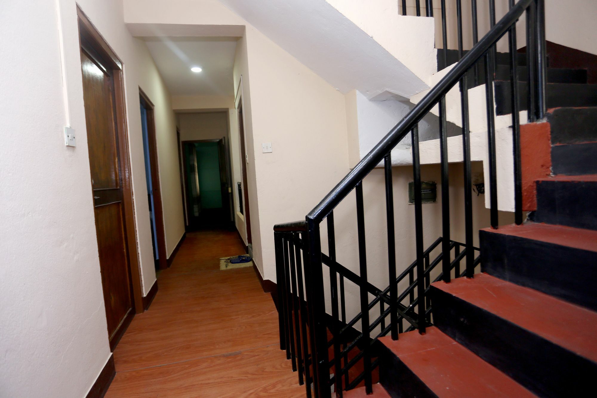 Hotel Rising Home Катманду Екстериор снимка